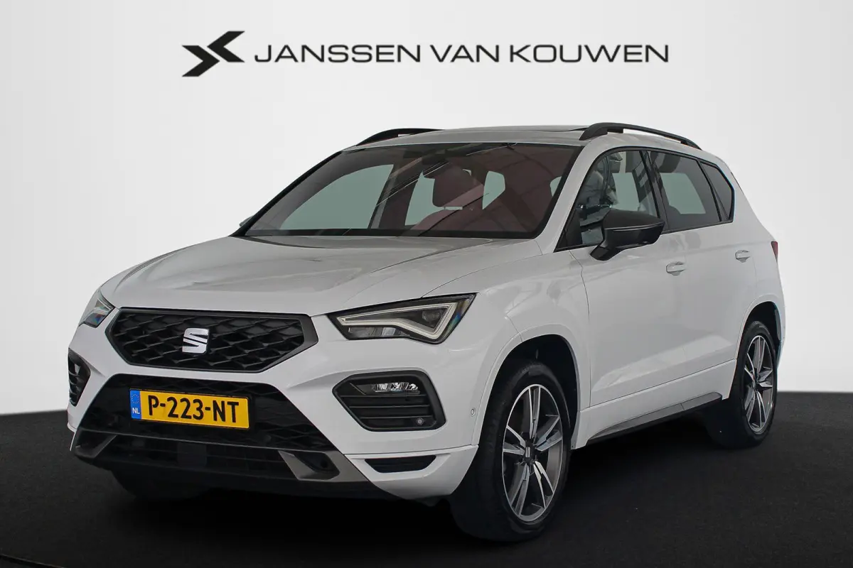 1.5 TSI FR Business Intense Automaat Trekhaak Pano Leder Stoelverwarming