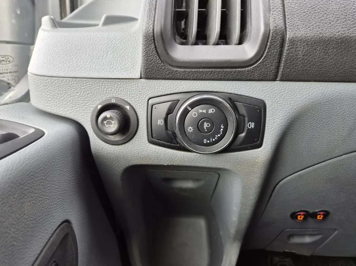 2.0 TDCI L2H2 Airco Cruise 130pk 2750kg trek