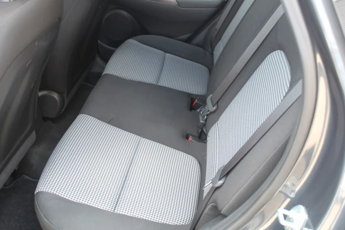 1.0 T-GDI Comfort l Cruise Control l Lane Assist l Camera l Airco l DAB l Apple Carplay/ Android Auto