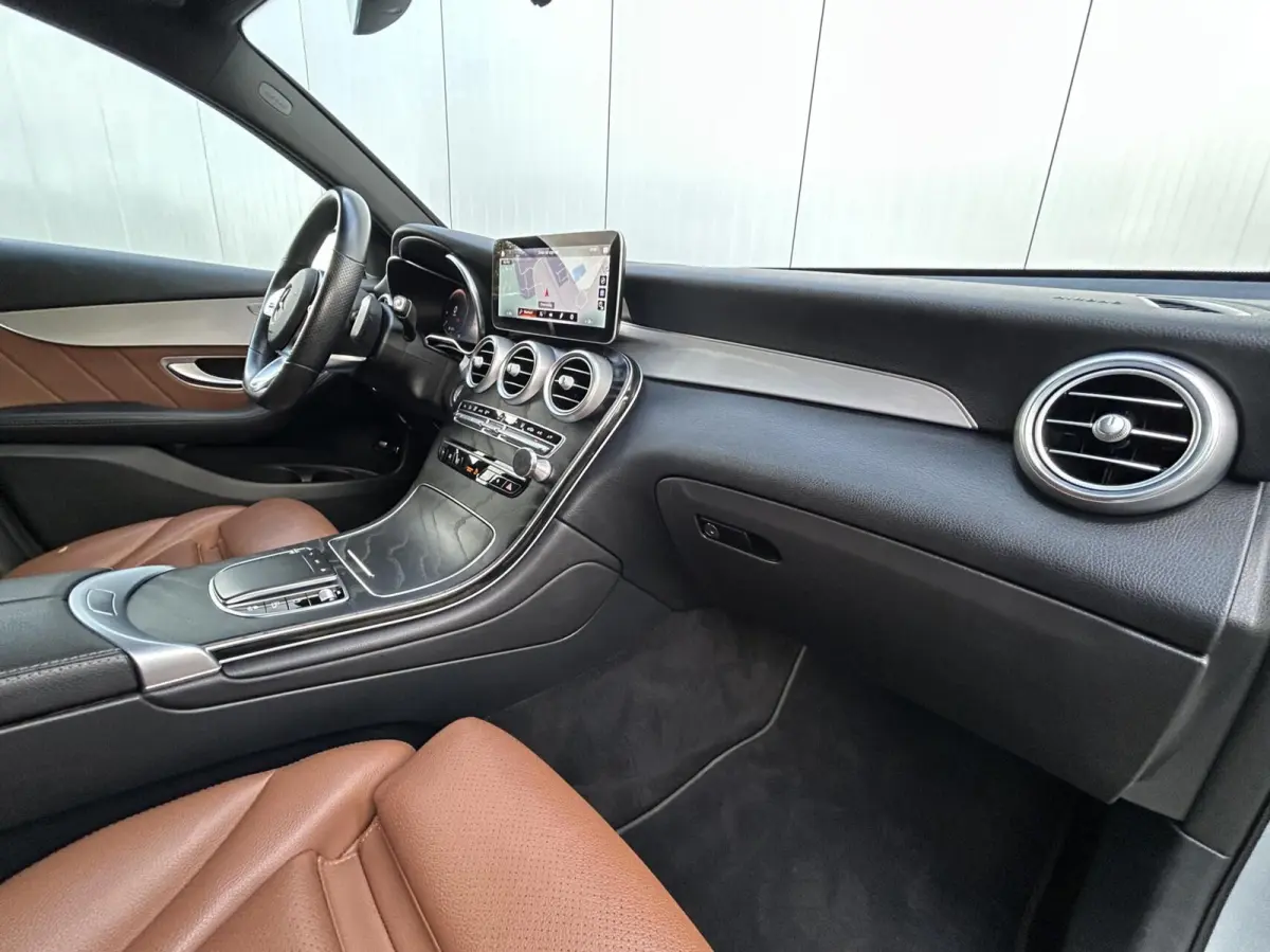 4MATIC Business Solution SOH 95% I 19"LMV I CAMERA I ORG.NL + NAP + DEALER O.H.