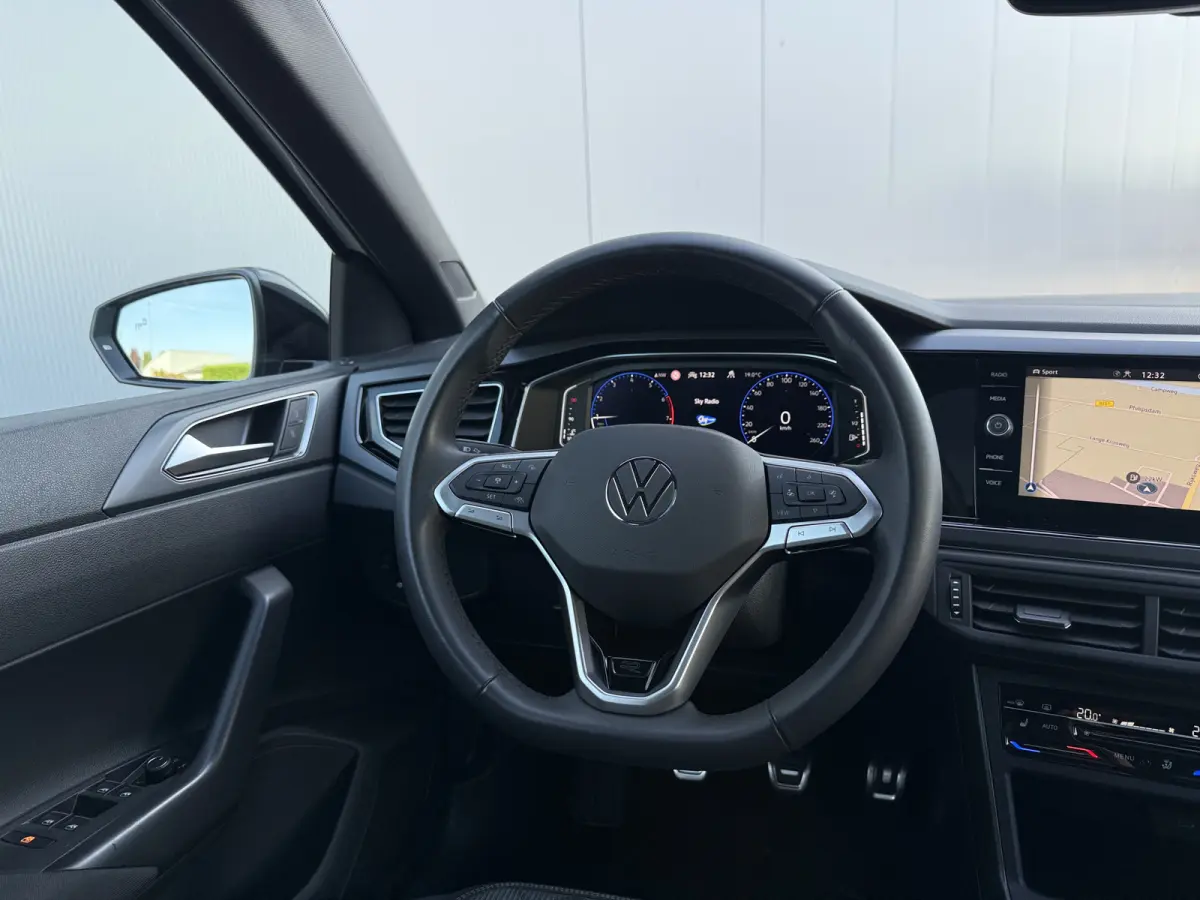 1.0 TSI 95pk R-Line | Pano dak | Camera | IQ Light | VOL!