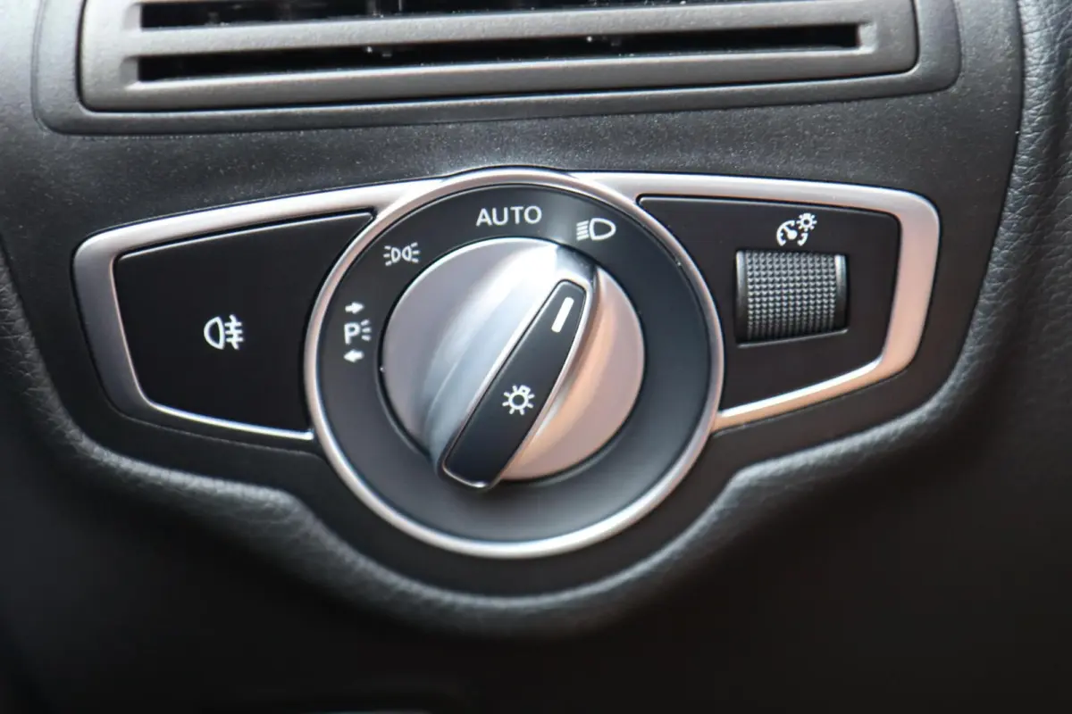 4MATIC Premium Plus | PANO ☀️ | BURMESTER 🎵 | BLIS 👀 | CARPLAY 📱 | CAMERA 📸 | SFEERVERLICHTING ✨