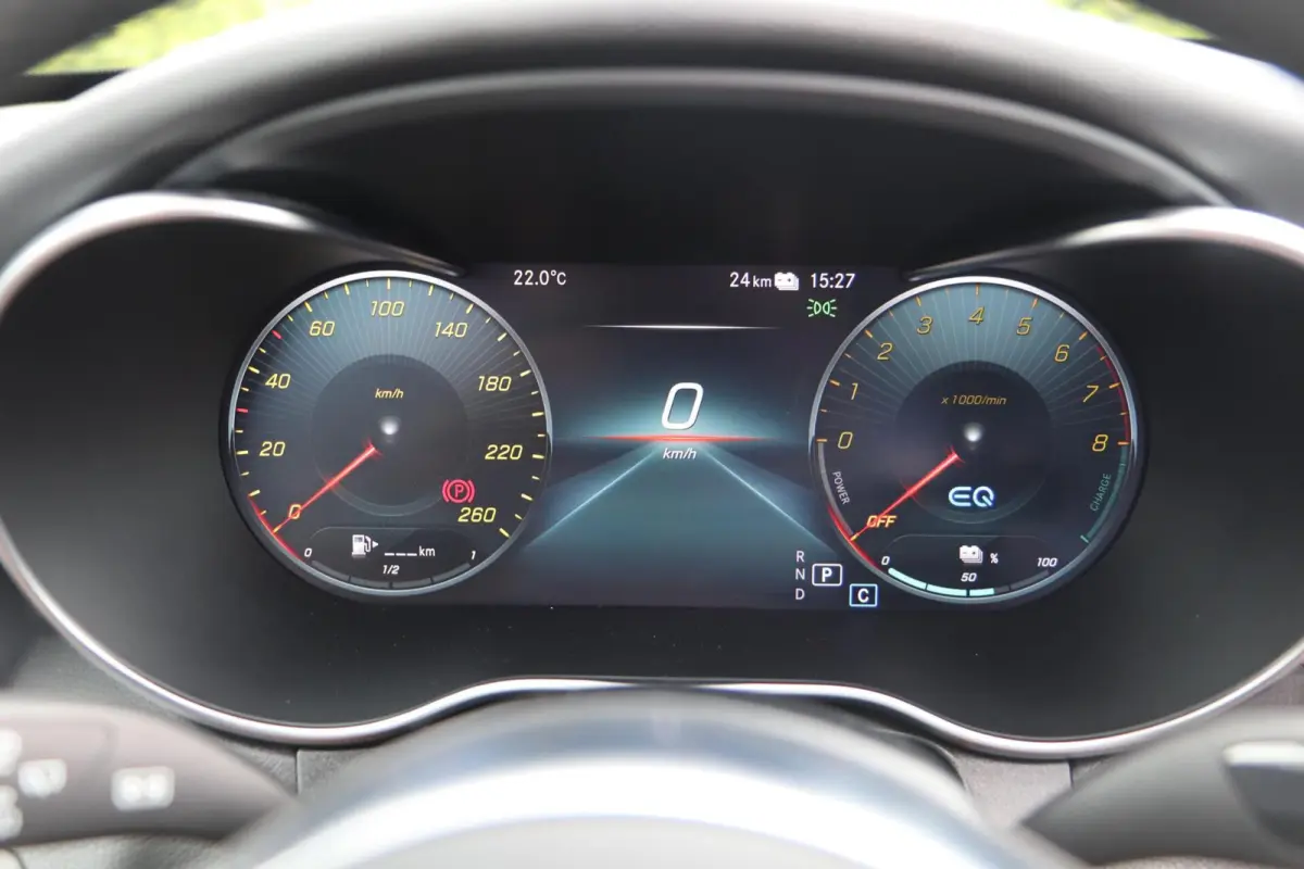 4MATIC Premium Plus | PANO ☀️ | BURMESTER 🎵 | BLIS 👀 | CARPLAY 📱 | CAMERA 📸 | SFEERVERLICHTING ✨