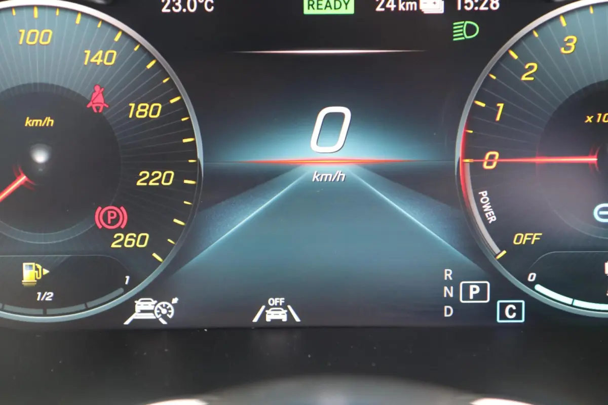 4MATIC Premium Plus | PANO ☀️ | BURMESTER 🎵 | BLIS 👀 | CARPLAY 📱 | CAMERA 📸 | SFEERVERLICHTING ✨