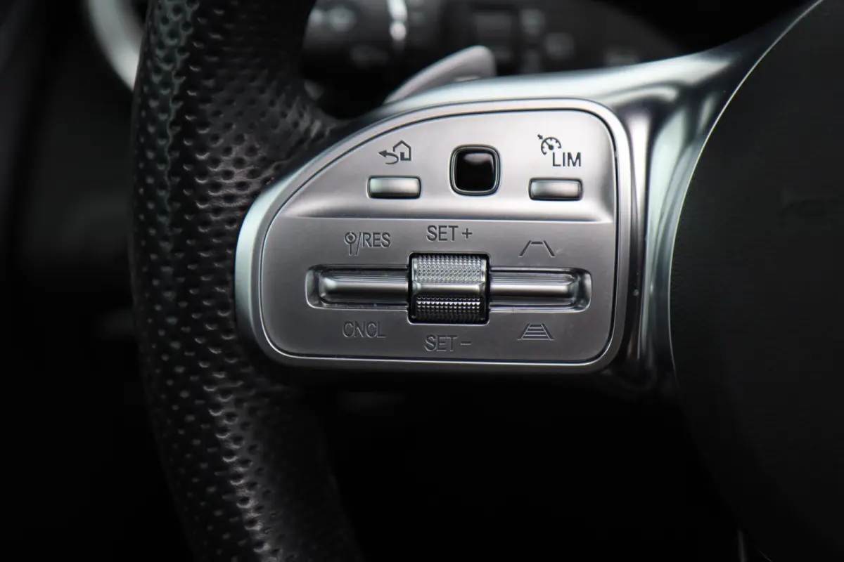 4MATIC Premium Plus | PANO ☀️ | BURMESTER 🎵 | BLIS 👀 | CARPLAY 📱 | CAMERA 📸 | SFEERVERLICHTING ✨