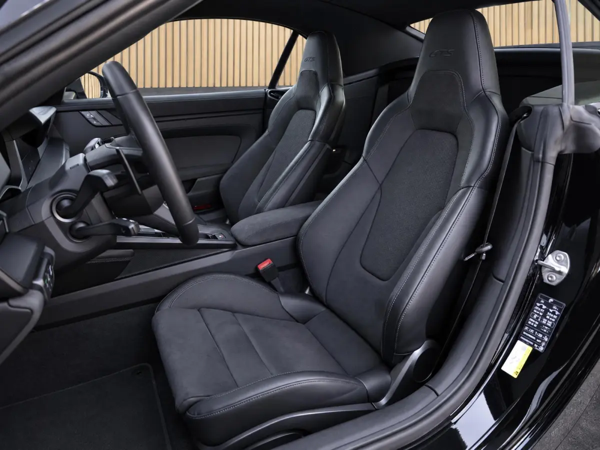 3.6 T-Hybrid Carrera GTS |Lift |InnoDrive |achterasbesturing| HD Matrix |
