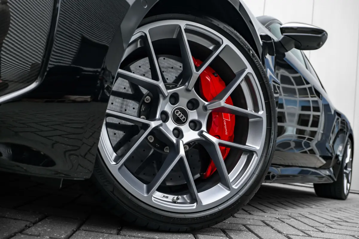 RS 5 Avant e-hybrid 470 kW / 639 PK Ceramische remmen | Carbon In&Exterieur | Panorama Dak | Stoelventilatie en Massage