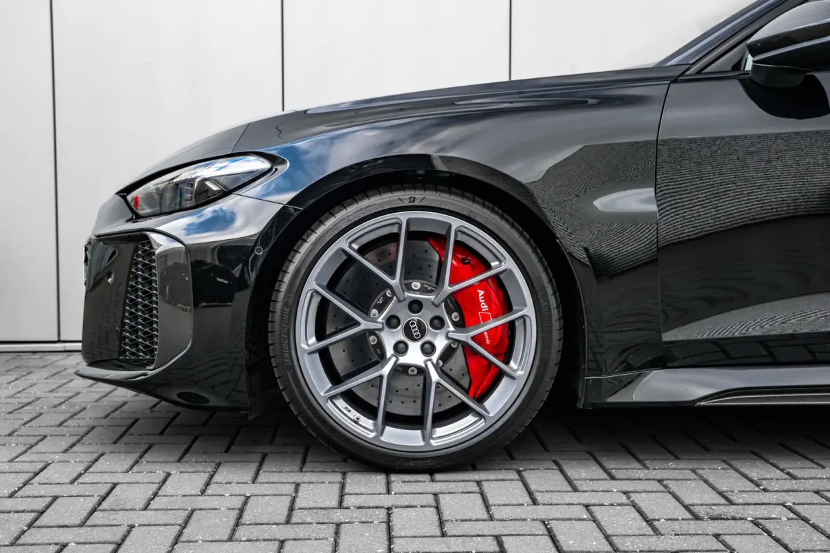 RS 5 Avant e-hybrid 470 kW / 639 PK Ceramische remmen | Carbon In&Exterieur | Panorama Dak | Stoelventilatie en Massage