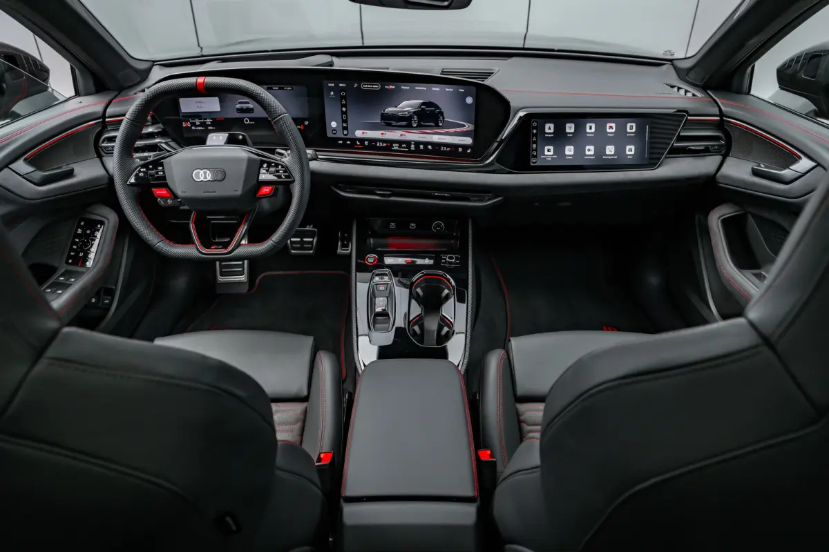 RS 5 Avant e-hybrid 470 kW / 639 PK Ceramische remmen | Carbon In&Exterieur | Panorama Dak | Stoelventilatie en Massage