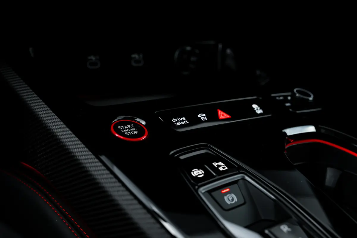 RS 5 Avant e-hybrid 470 kW / 639 PK Ceramische remmen | Carbon In&Exterieur | Panorama Dak | Stoelventilatie en Massage
