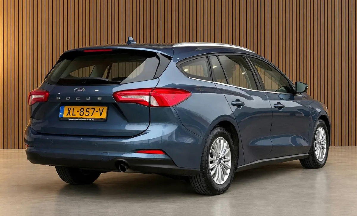 1.0 EcoBoost Titanium Business