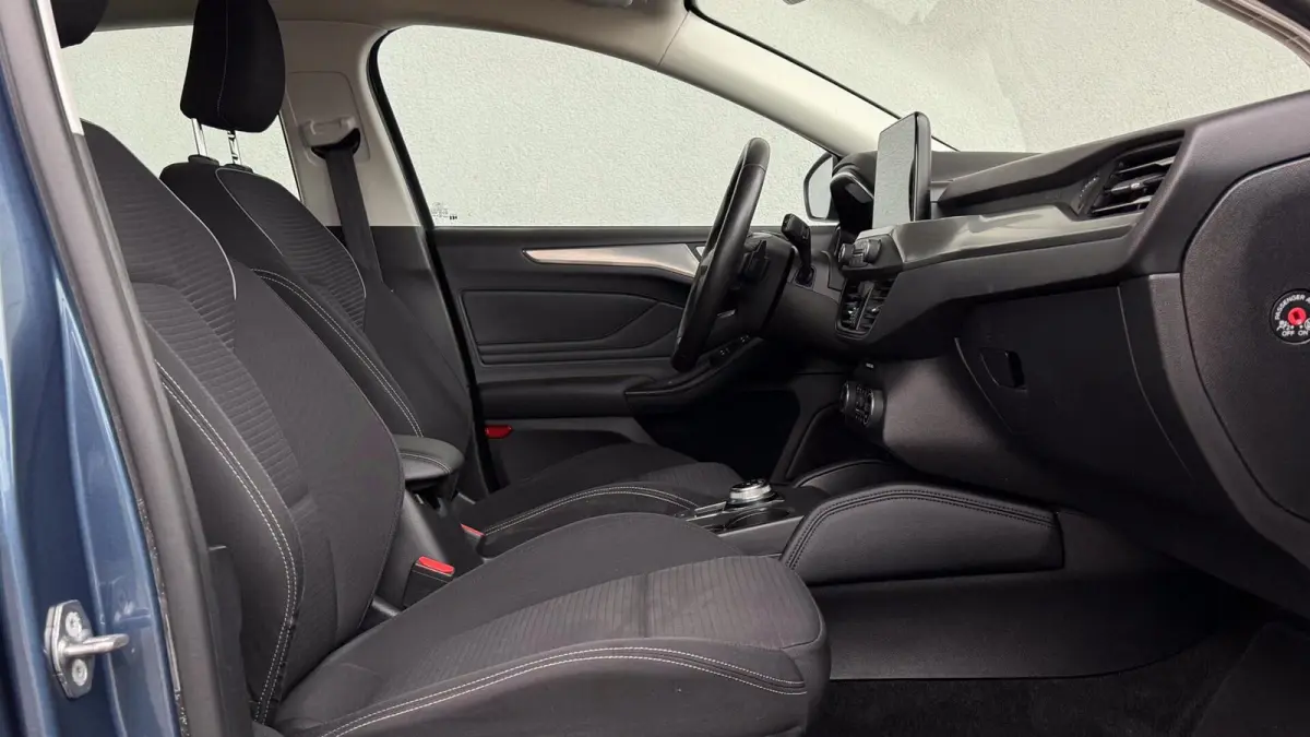 1.0 EcoBoost Titanium Business