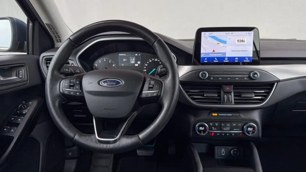 1.0 EcoBoost Titanium Business