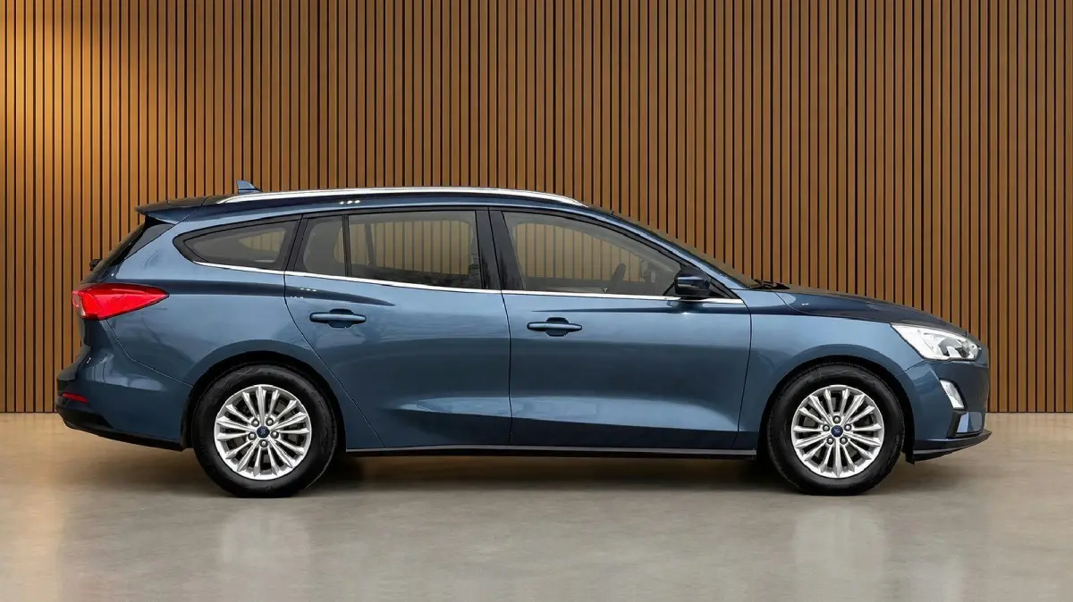 1.0 EcoBoost Titanium Business