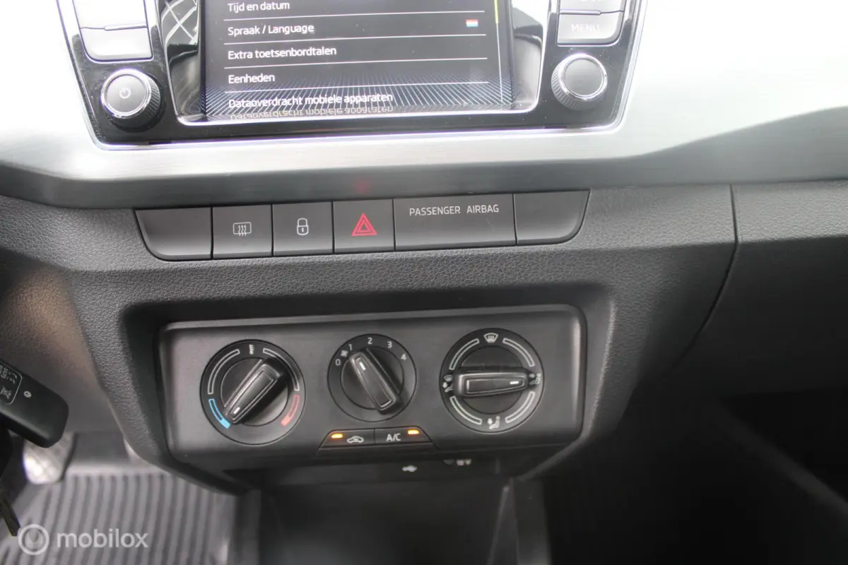 1.0 TSI Ambition | 1e Eigenaar | NL Auto | Airco | Cruise control |Apple Carplay/Android Auto | Navigatie.