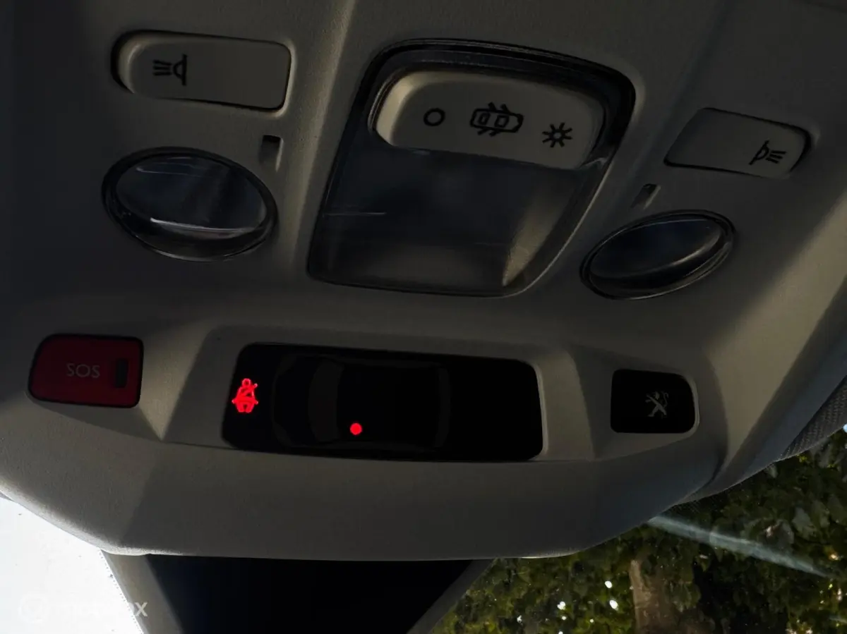 Aut.| LED | Navi | PDC | 64900 KM |6M Garantie