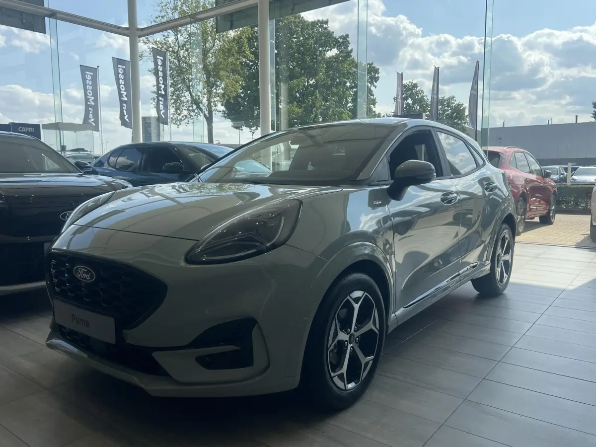 1.0 EcoBoost ST-Line | Stoel/stuur voorruitverwarming | Elek. kofferklep | Keyless entry | Draadloos opladen