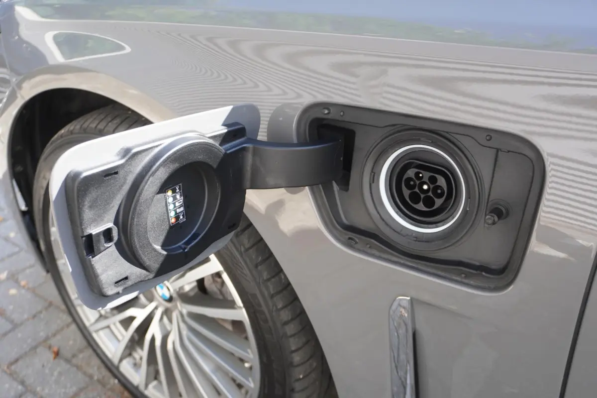 Limousine 745Le xDrive | High Executive | Integral Active Steering | BMW Personal CoPilot Pack | Soft-Close | Driving Assistant Professional | SoH 76% | Harman Kardon Surround Sound Systeem