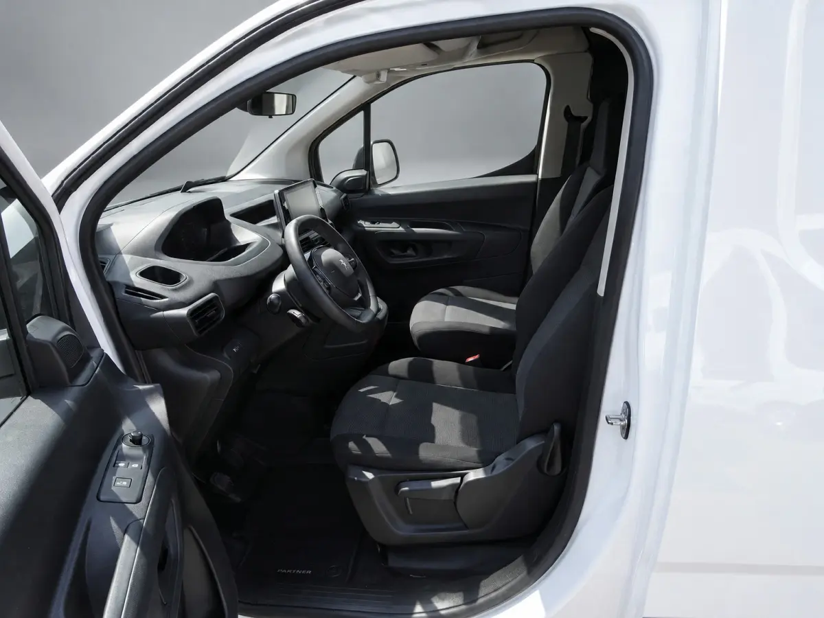 1.2 PureTech Pro BENZINE AIRCO NAVI CRUISE CONTROL PDC SCHUIFDEUR