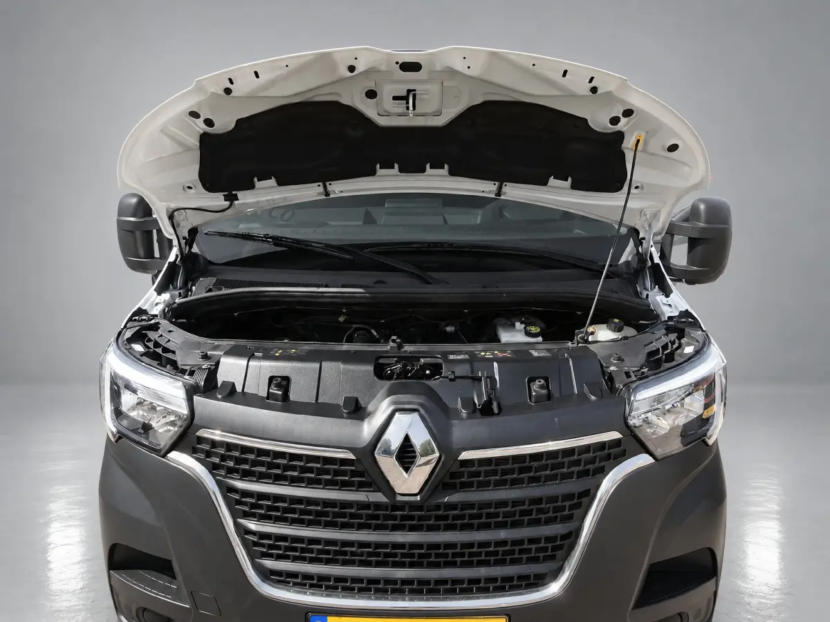 T35 2.3 dCi 145 L4 DL DUBBELE CABINE OPEN LAADBAK