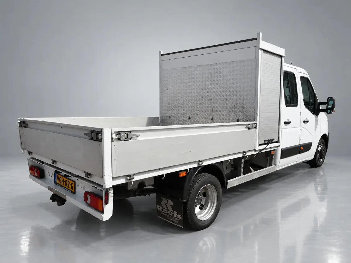 T35 2.3 dCi 145 L4 DL DUBBELE CABINE OPEN LAADBAK