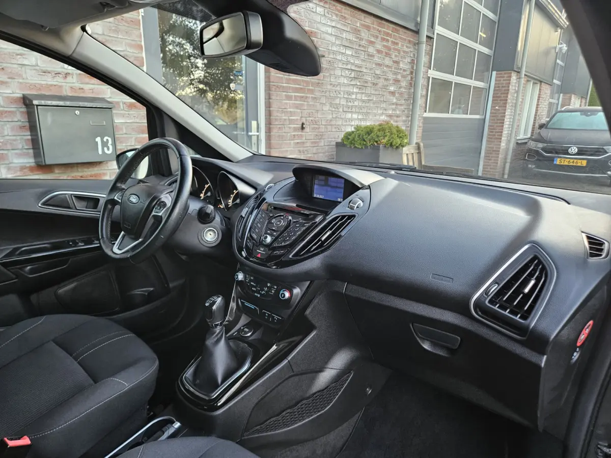 1.0 EcoBoost Titanium NAP! Airco! Cruise Control! Camera! Navigatie! Nette Auto!