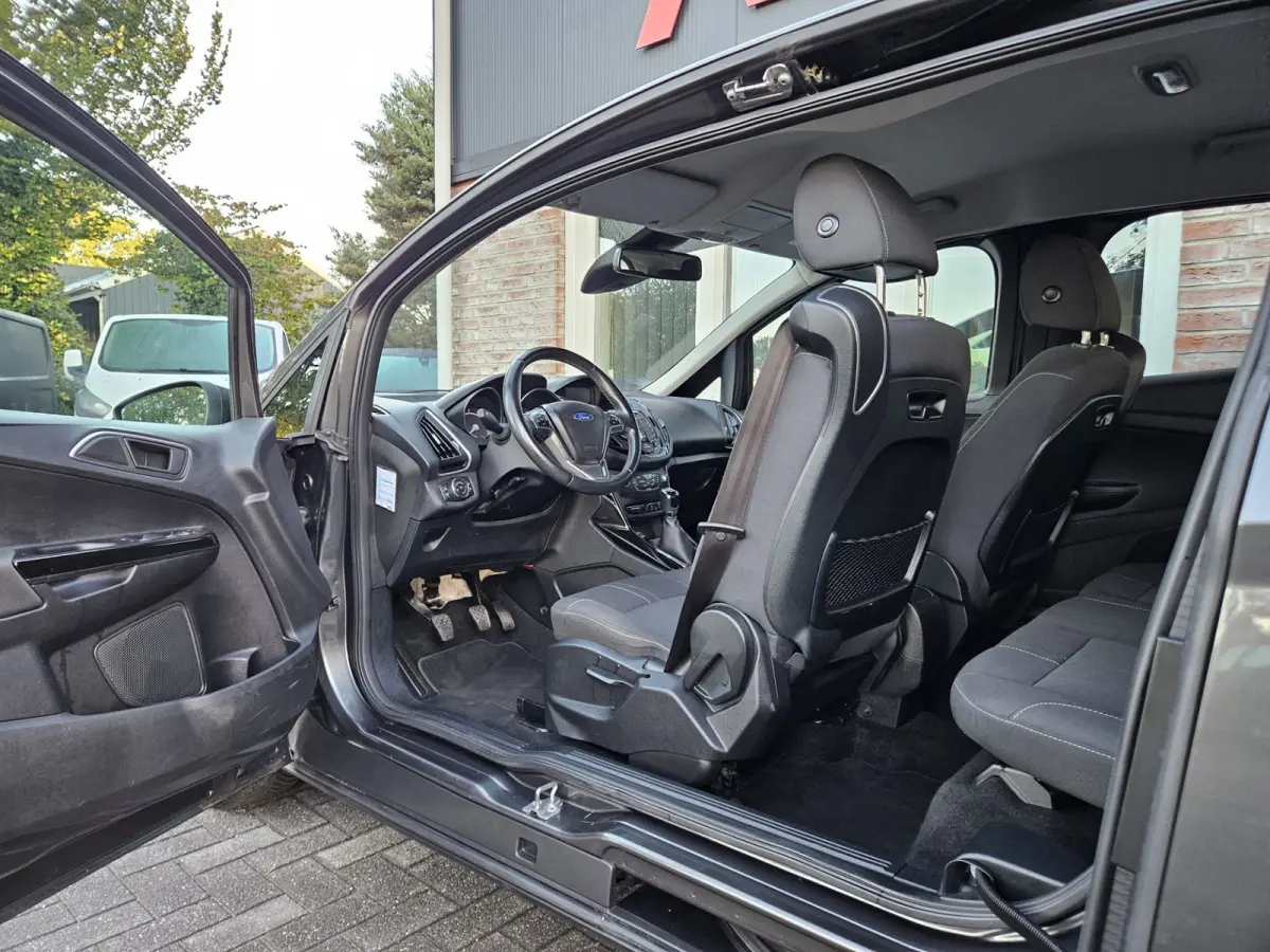 1.0 EcoBoost Titanium NAP! Airco! Cruise Control! Camera! Navigatie! Nette Auto!