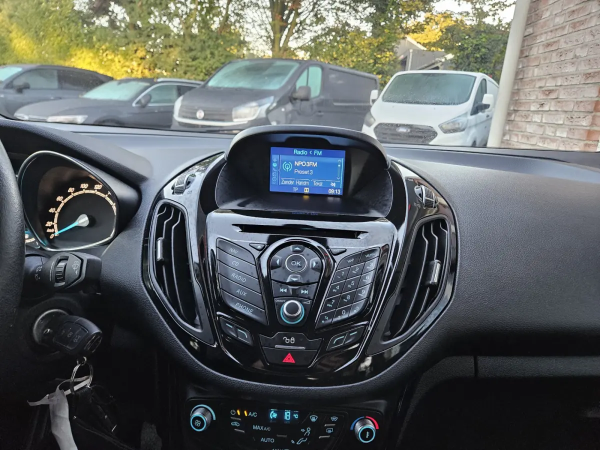 1.0 EcoBoost Titanium NAP! Airco! Cruise Control! Camera! Navigatie! Nette Auto!
