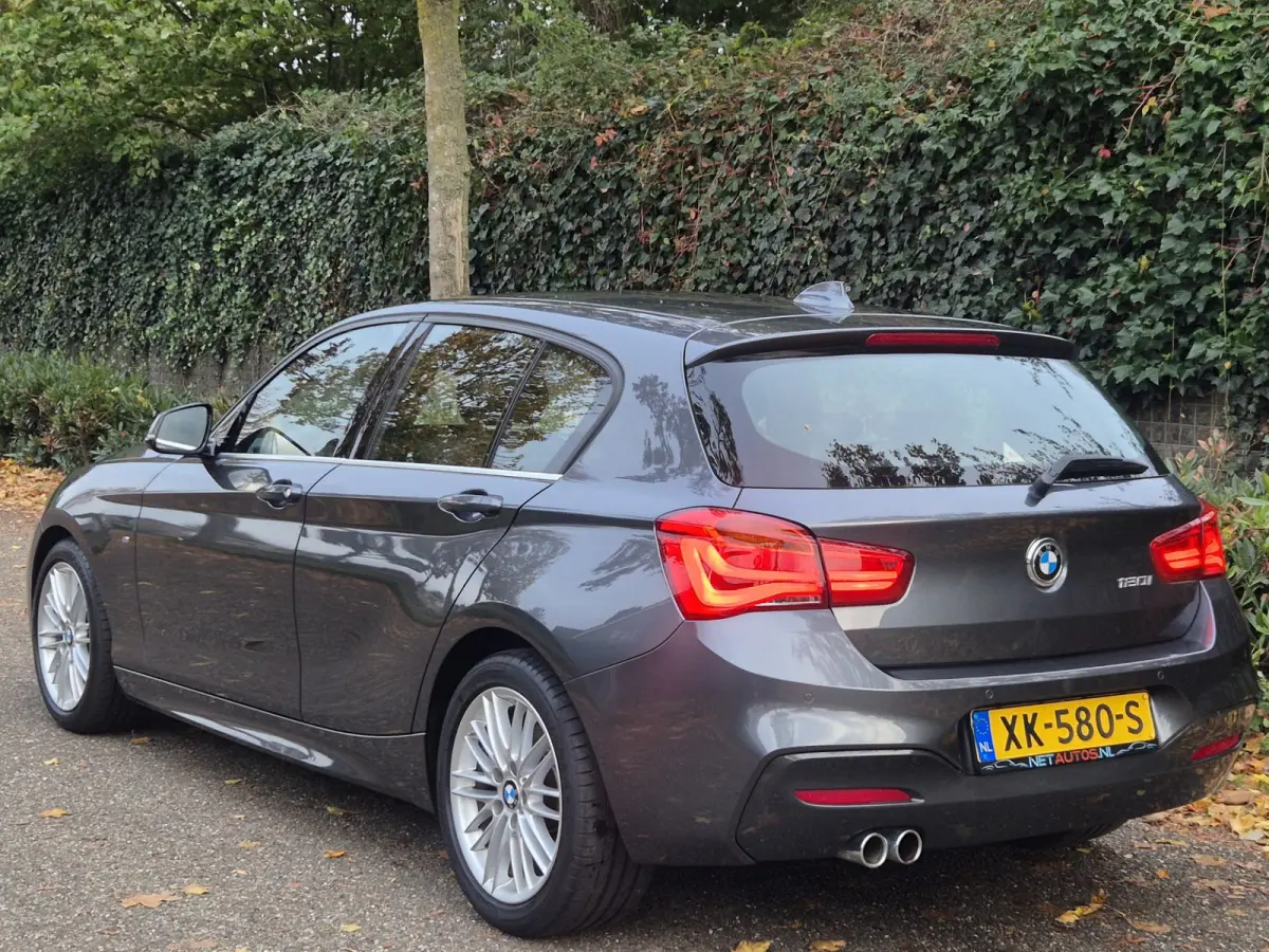 120i High Executive M Sport Apple CarPlay Trekhaak LED NAP Dealer onderhouden RIJKLAAR 184pk