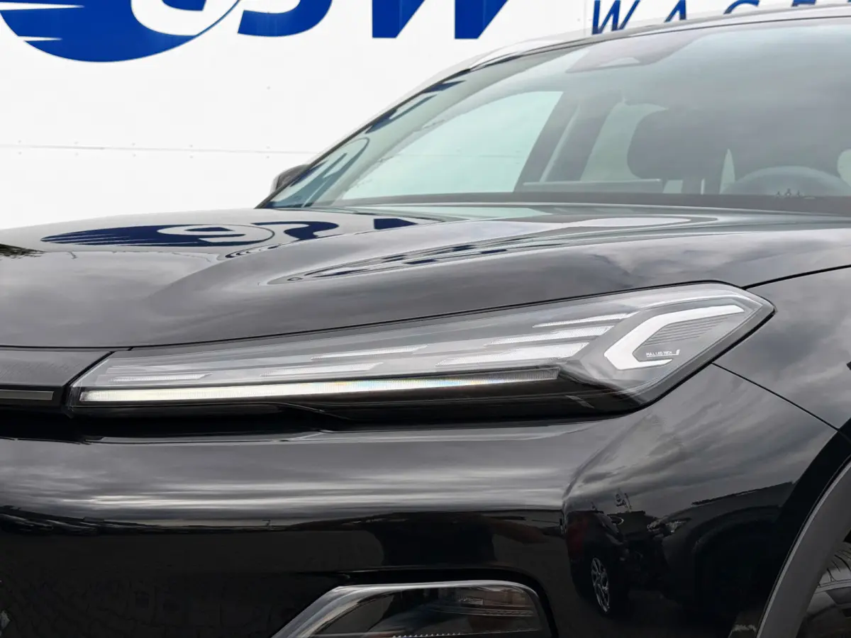1.5 Pro PHEV | 83 km Elektrisch | 8 jaar Garantie | 360 Camera | Geely Specialist