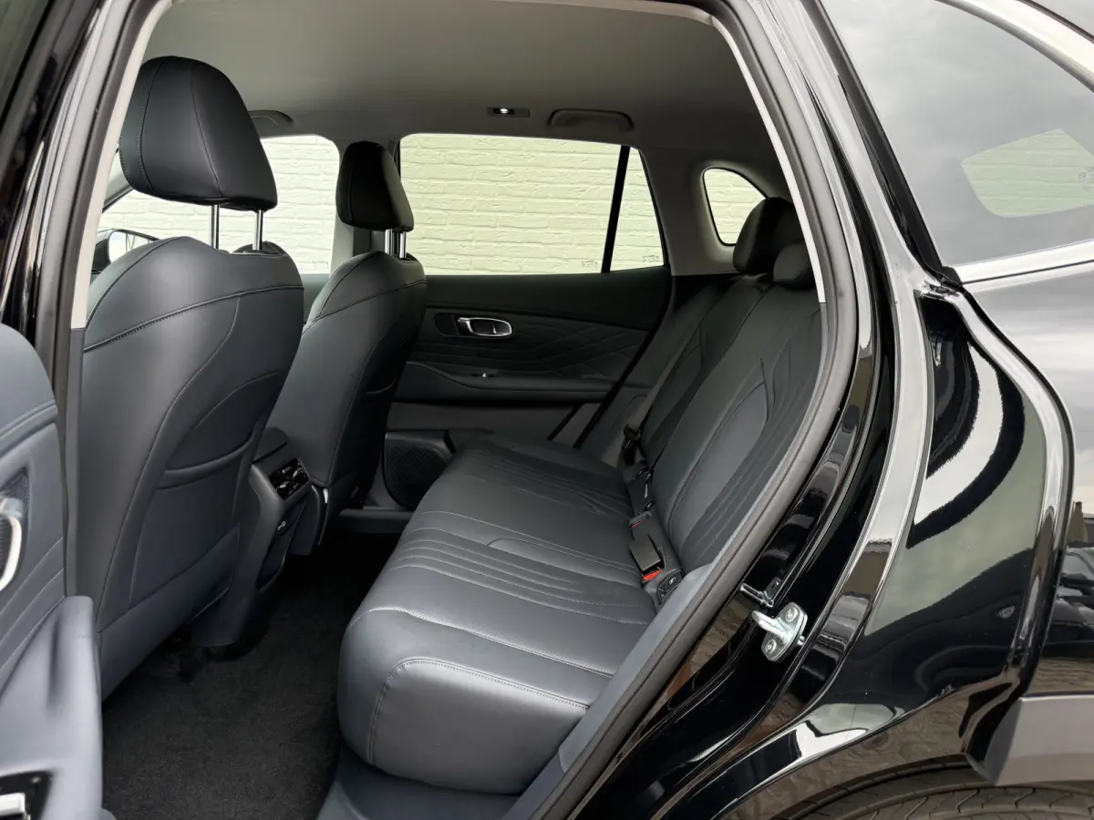 1.5 Pro PHEV | 83 km Elektrisch | 8 jaar Garantie | 360 Camera | Geely Specialist