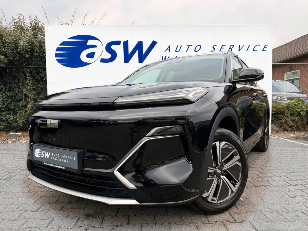 1.5 Pro PHEV | 83 km Elektrisch | 8 jaar Garantie | 360 Camera | Geely Specialist