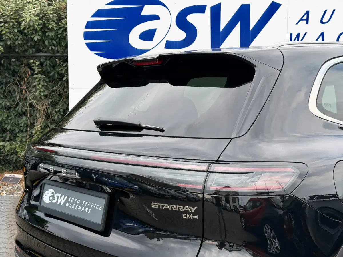 1.5 Pro PHEV | 83 km Elektrisch | 8 jaar Garantie | 360 Camera | Geely Specialist
