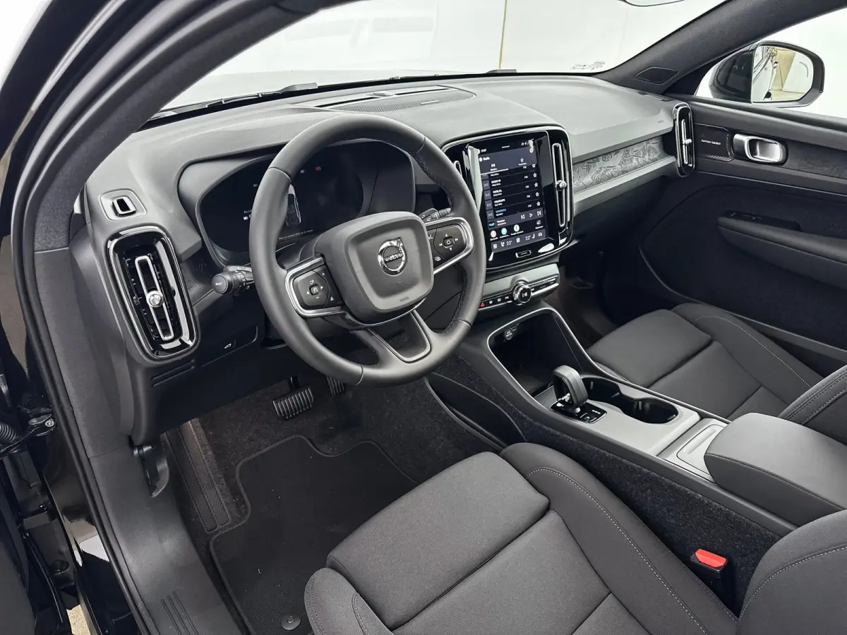 Single Motor Plus Black Edition Europa 70 kWh | 20" | Elektr. verst. Stoelen | Harman Kardon | Panoramadak | Adaptieve Cruise | BLIS | Stoel/Stuurverwarming | Warmtepomp