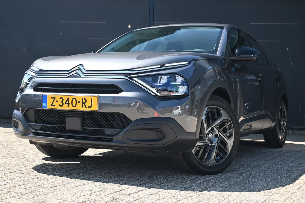 You 50 kWh 3 Fase 97%SOH! | Navigatie by App | Achteruitrijcamera | Cruise Control | Climate Control | 1e Eigenaar | Dealeronderhouden | !!