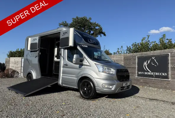 | HORSETRUCK | STX | STALLION 2XL | 2022 | AUTOMATIC | EURO 6 | HENGST | 117.907KM | 2-SEAT | L3 | 160PK | LUXE | BELGISCH KENTEKEN