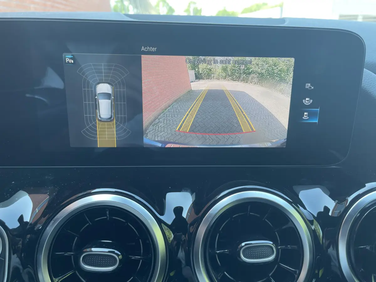 200 163pk DCT AMG Line Navigatie Parkeersensoren Camera Cruise Control Stoelverwarming Ledverlichting Virtual Cockpit Climatronic