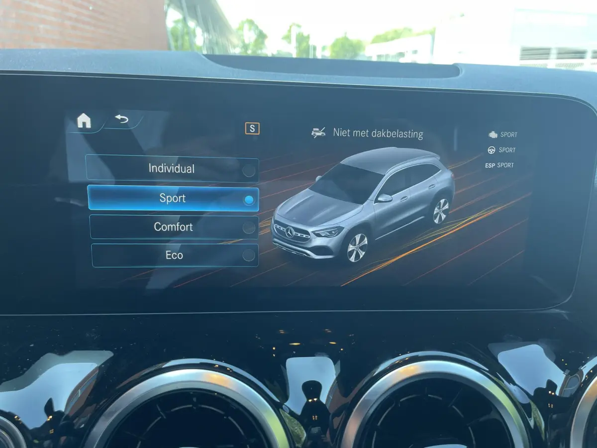 200 163pk DCT AMG Line Navigatie Parkeersensoren Camera Cruise Control Stoelverwarming Ledverlichting Virtual Cockpit Climatronic