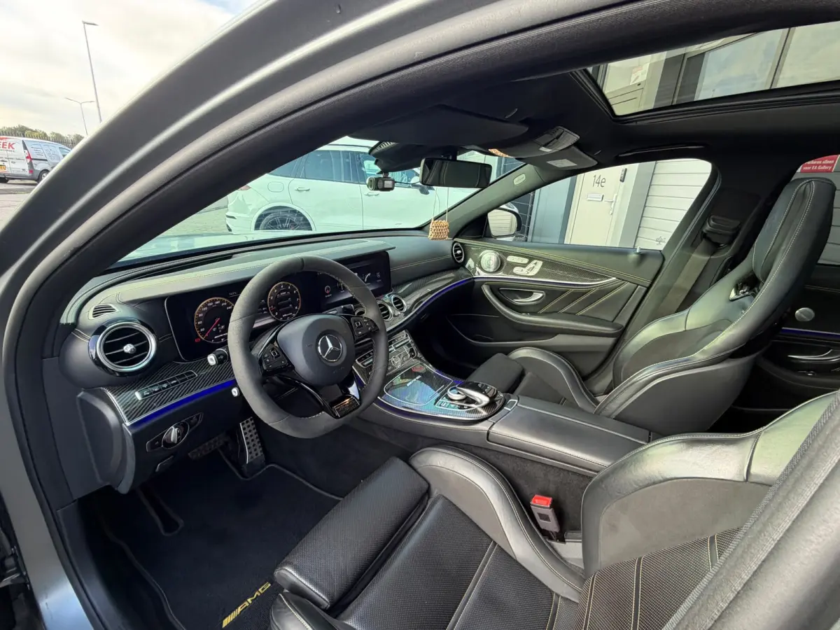 AMG E63 S 4MATIC+ Edition1 Carbon BOMVOL