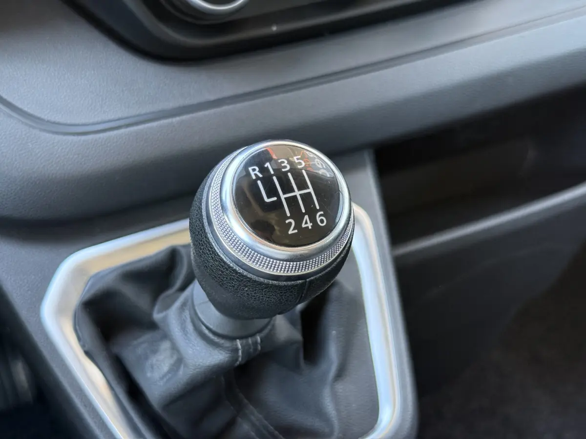 2.0 dCi 130 T29 L2H1 DC 6 Pers. Work Edition | Navi | Carplay | PDC | LED