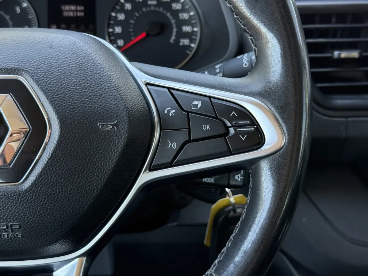 2.0 dCi 130 T29 L2H1 DC 6 Pers. Work Edition | Navi | Carplay | PDC | LED