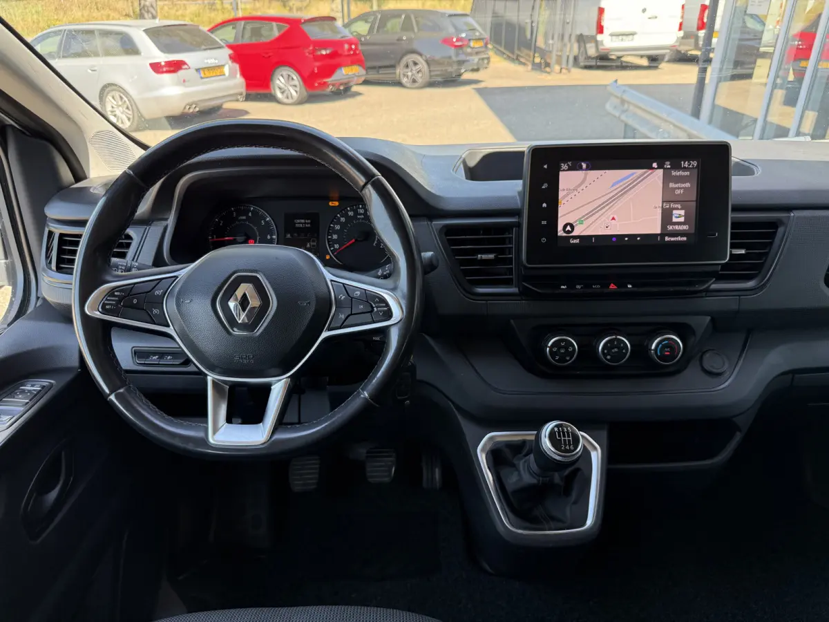 2.0 dCi 130 T29 L2H1 DC 6 Pers. Work Edition | Navi | Carplay | PDC | LED