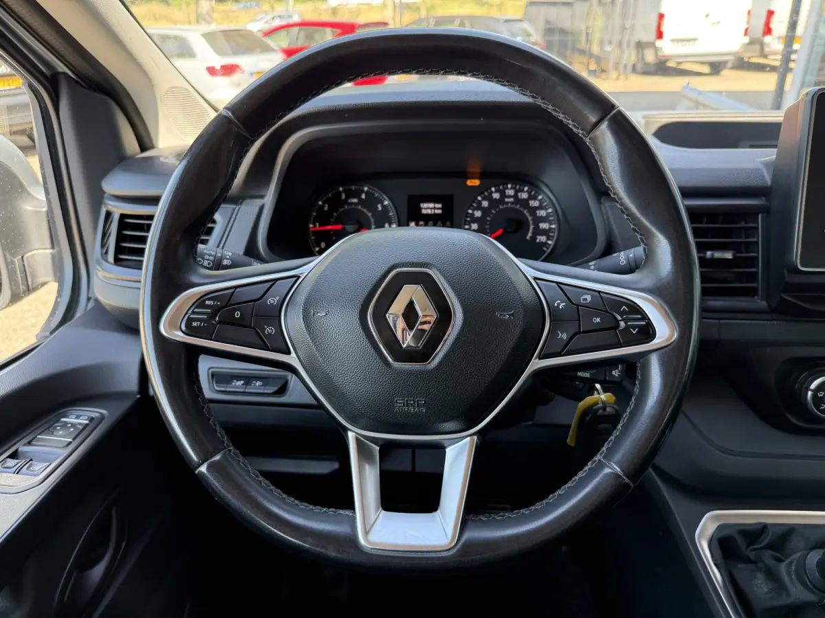 2.0 dCi 130 T29 L2H1 DC 6 Pers. Work Edition | Navi | Carplay | PDC | LED