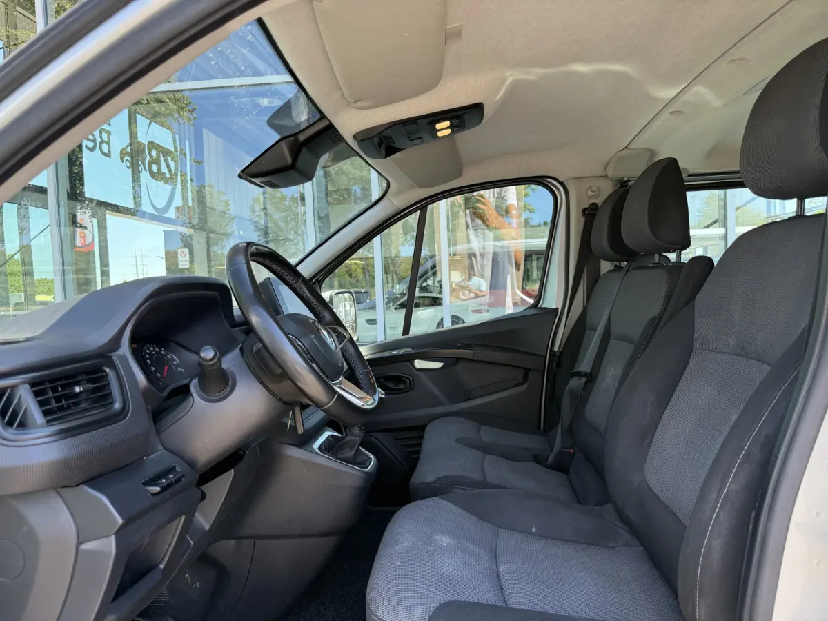2.0 dCi 130 T29 L2H1 DC 6 Pers. Work Edition | Navi | Carplay | PDC | LED
