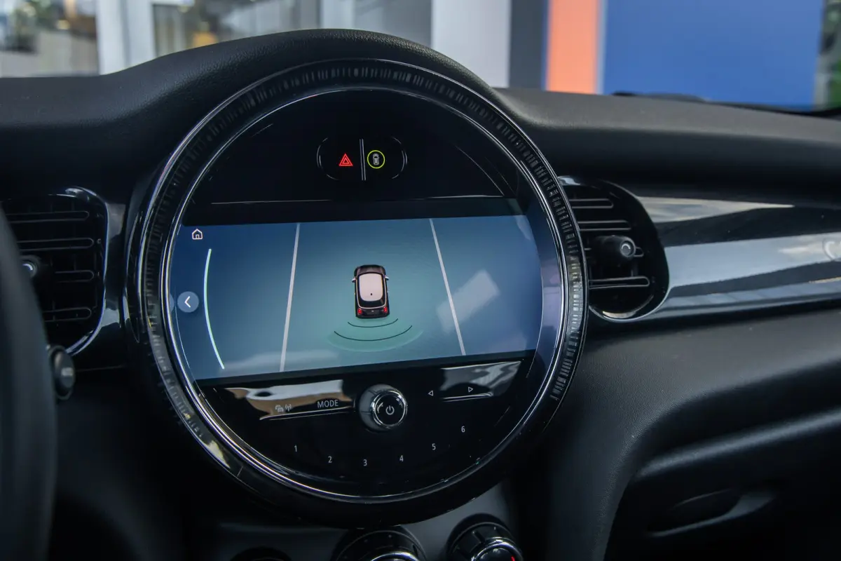Camden Edition 33 kWh | Apple Carplay/Android Auto | Parkeersensoren | FULL Led | Navi | Lederen Bekleding | Afwijkende dakkleur | Airco (automatisch) | Apple Carplay/Android Auto|telefoonin