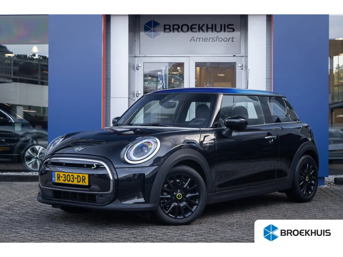 Camden Edition 33 kWh | Apple Carplay/Android Auto | Parkeersensoren | FULL Led | Navi | Lederen Bekleding | Afwijkende dakkleur | Airco (automatisch) | Apple Carplay/Android Auto|telefoonin
