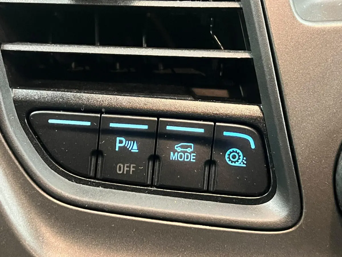 280 2.0 TDCI L1H1 Trend Airco Standkachel Stoelverwarming Achterklep Trekhaak Parkeersensoren DAB+