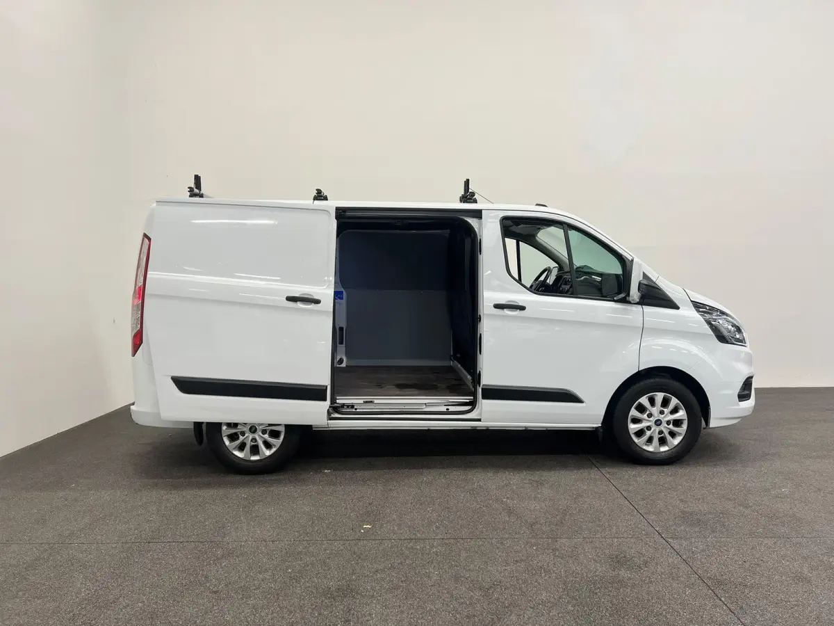 280 2.0 TDCI L1H1 Trend Airco Standkachel Stoelverwarming Achterklep Trekhaak Parkeersensoren DAB+