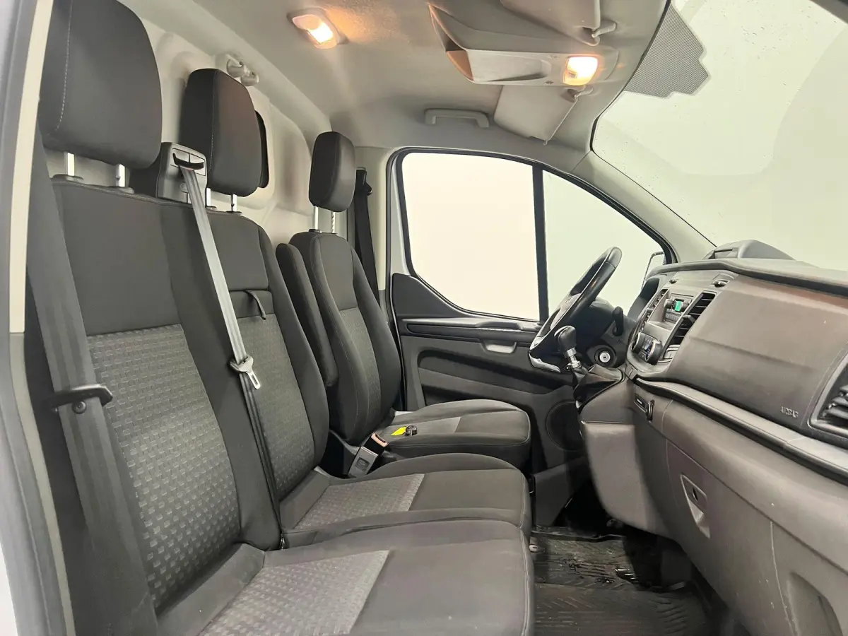 280 2.0 TDCI L1H1 Trend Airco Standkachel Stoelverwarming Achterklep Trekhaak Parkeersensoren DAB+