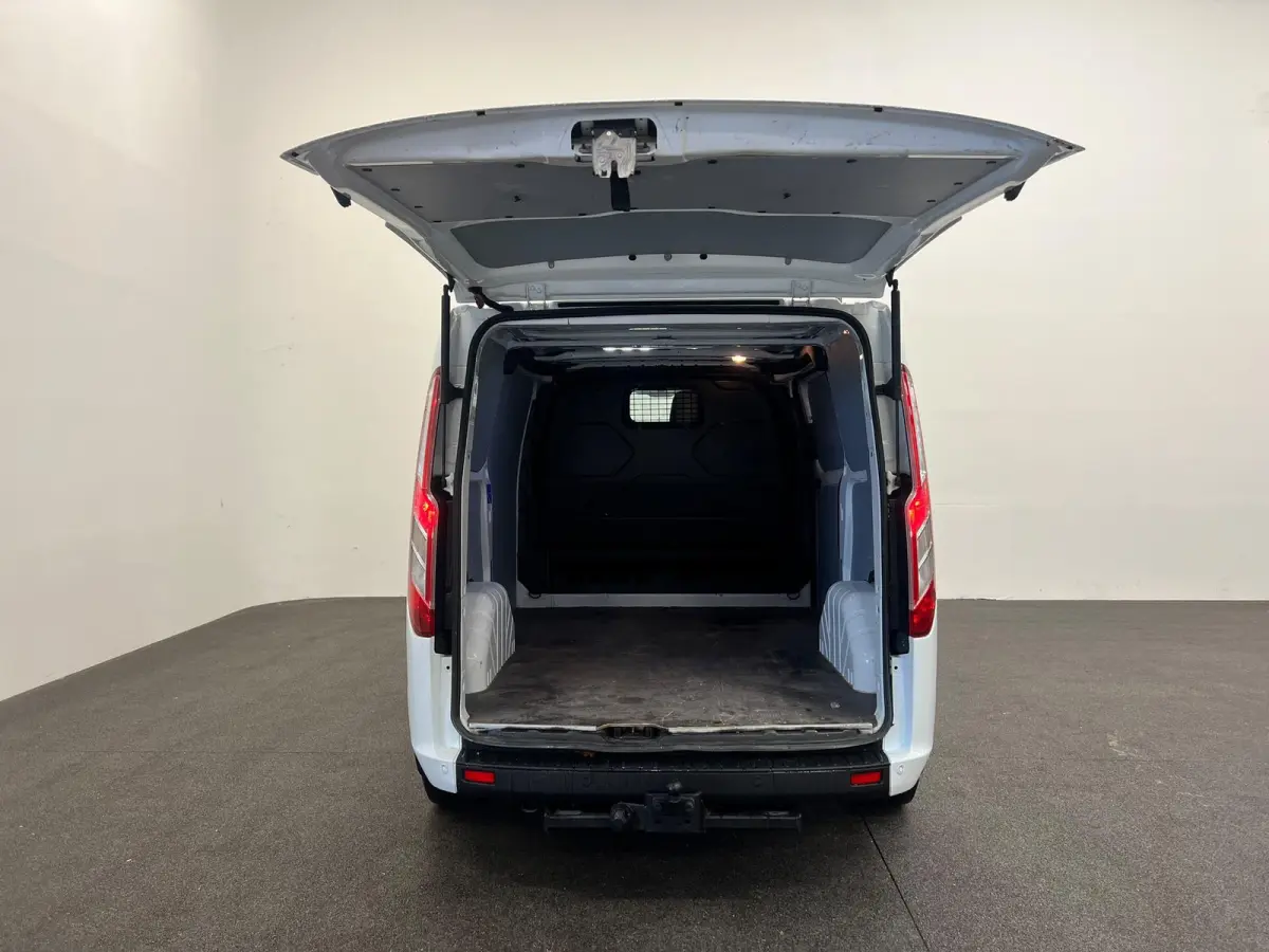 280 2.0 TDCI L1H1 Trend Airco Standkachel Stoelverwarming Achterklep Trekhaak Parkeersensoren DAB+